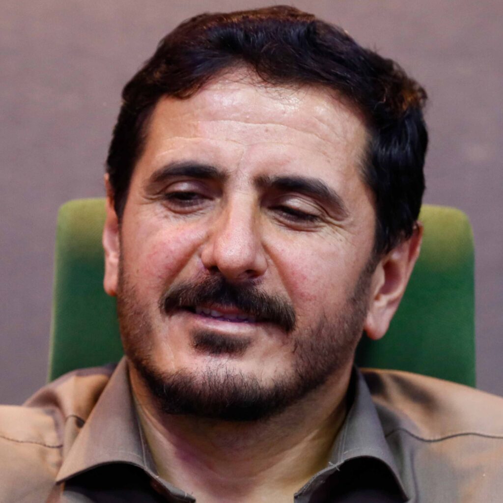ابراهیم  اکبری دیزگاه